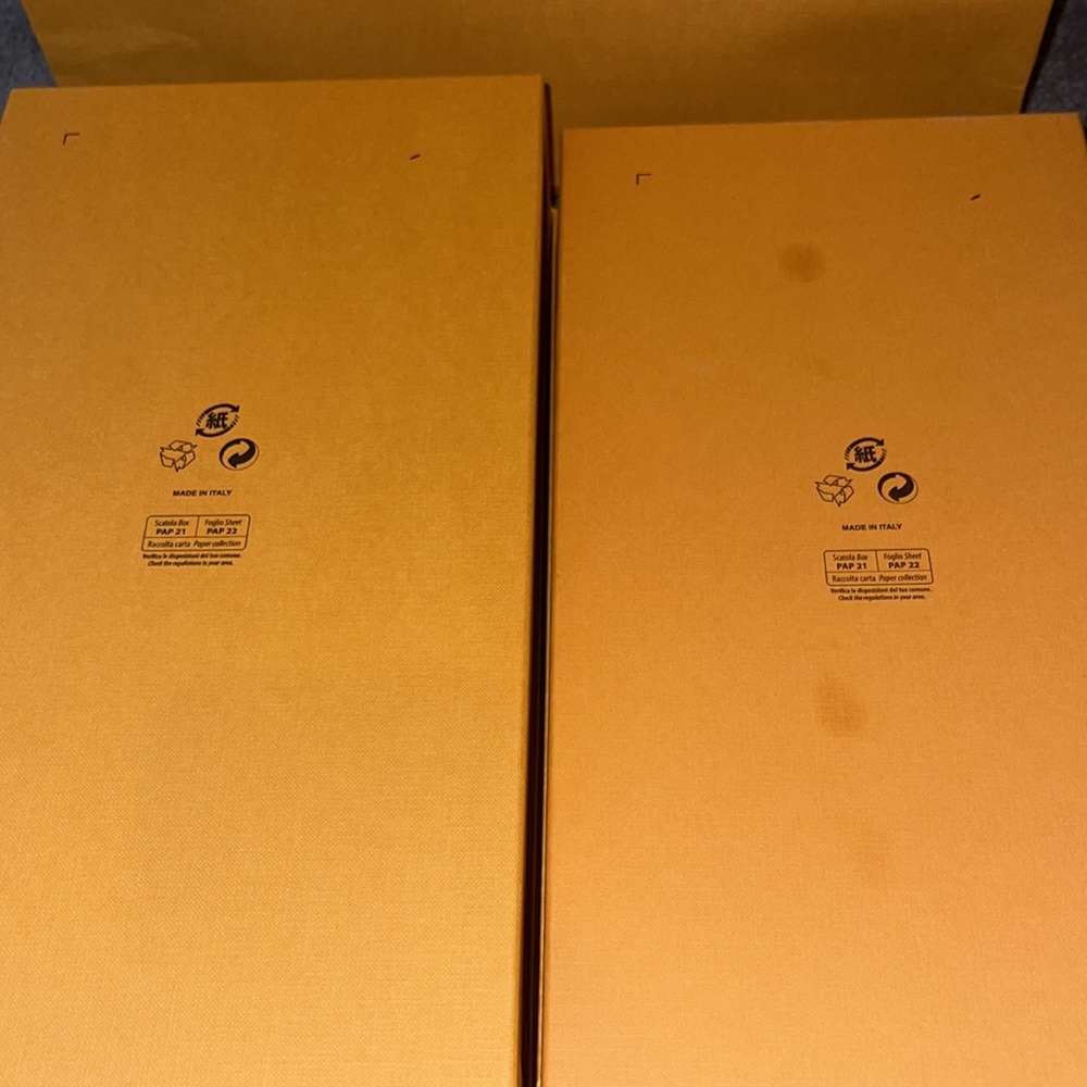 Tod’s boxes empty - Picture 7 of 13
